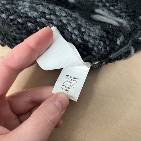 The North Face Black and Gray Beanie Cap with Earflaps Wool Blend - Picture 8 of 9